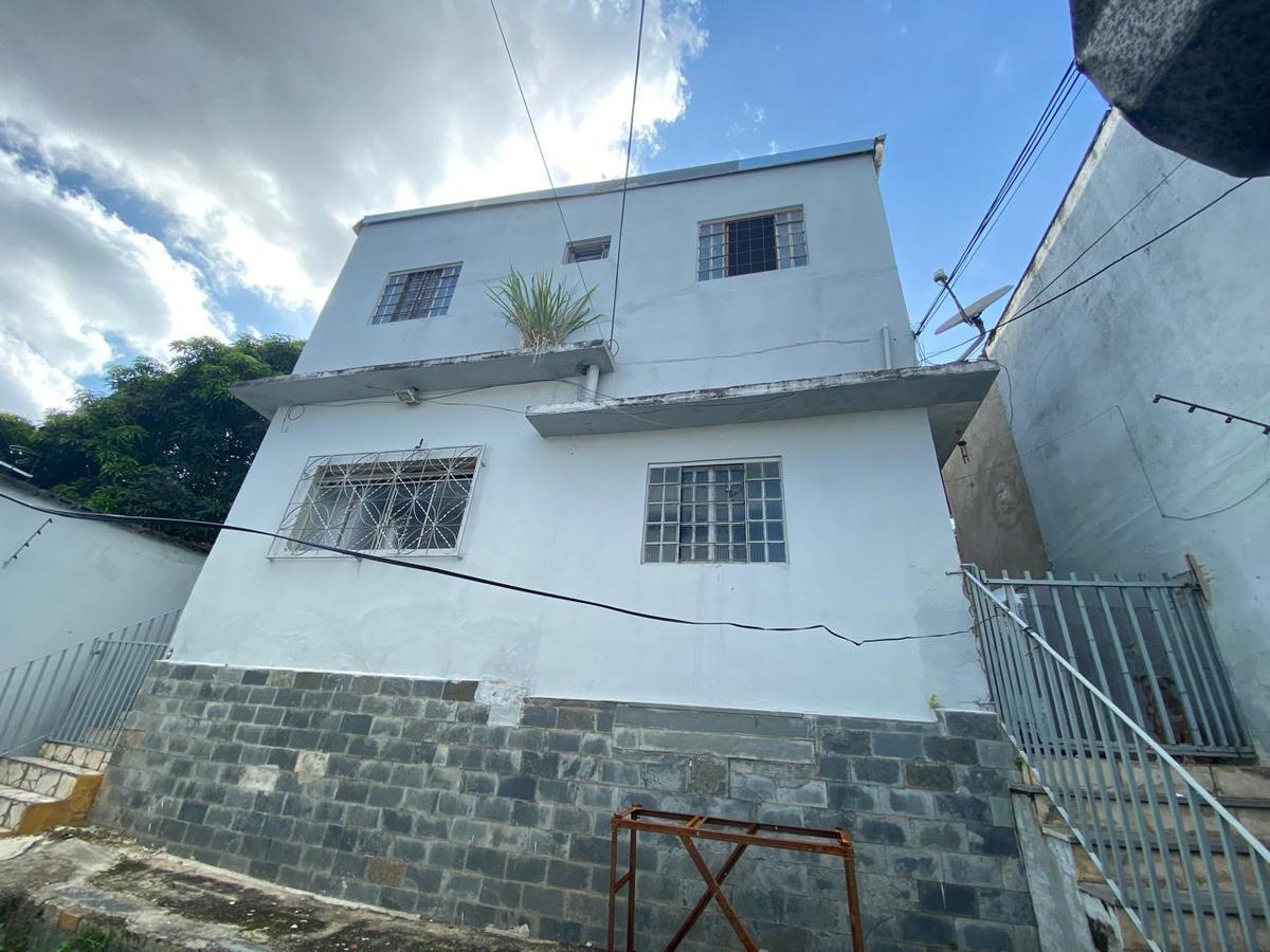 Casa, Ermelinda, 10 Quartos, 0 Vaga