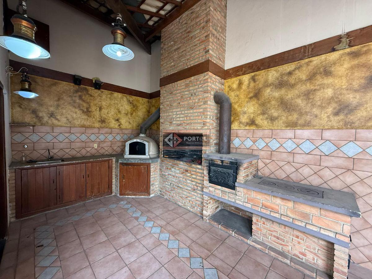 Casa Comercial, Itapoã, 5 Quartos, 4 Vagas, 2 Suítes