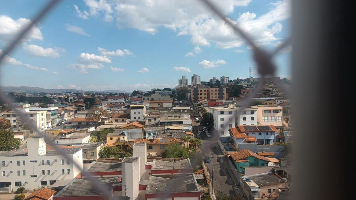 Apartamento, João Pinheiro, 2 Quartos, 1 Vaga