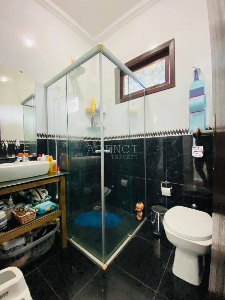 Casa, Bandeirantes (pampulha), 5 Quartos, 0 Vaga, 4 Suítes