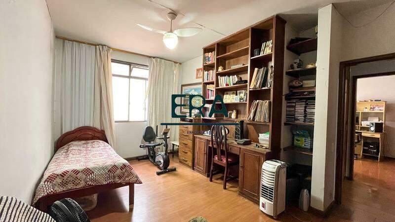 Casa, Serra, 7 Quartos, 8 Vagas, 2 Suítes