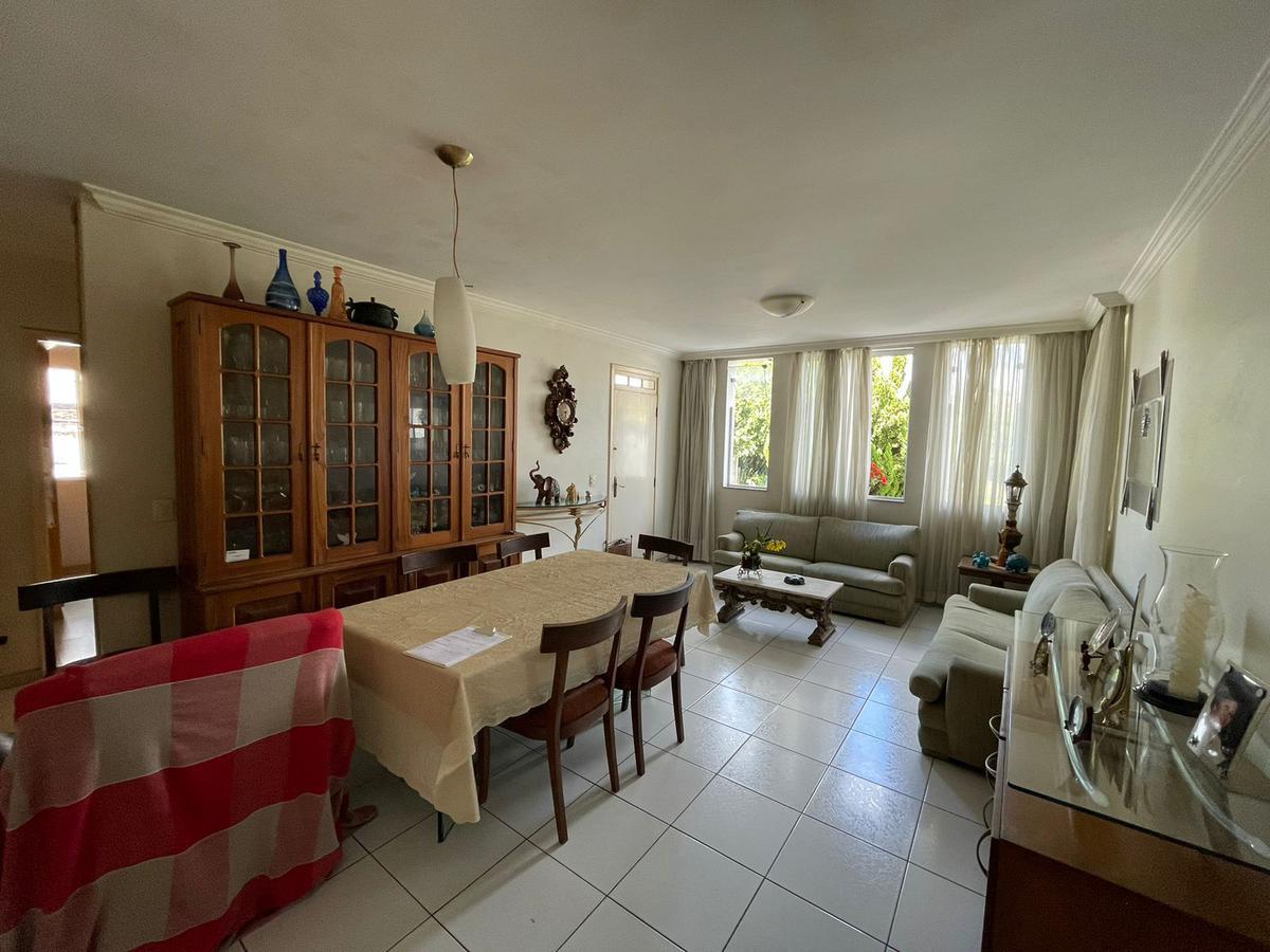 Casa, Padre Eustáquio, 4 Quartos, 0 Vaga, 2 Suítes