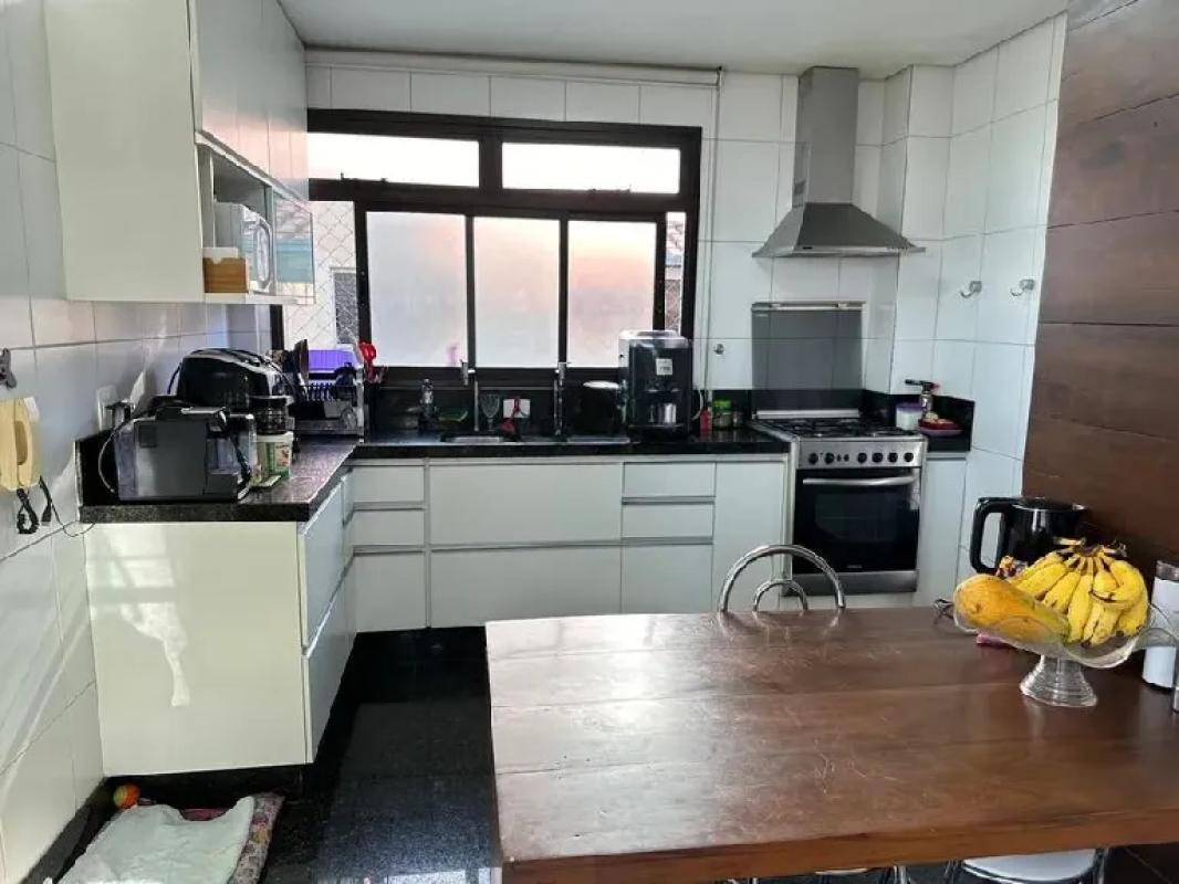 Cobertura, Ouro Preto, 4 Quartos, 6 Vagas, 4 Suítes