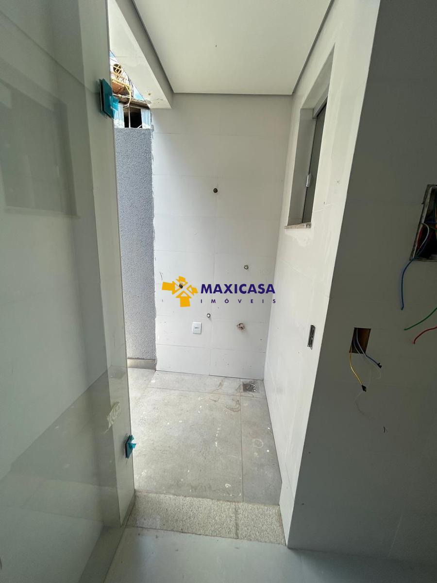 Casa, Planalto, 2 Quartos, 1 Vaga, 1 Suíte