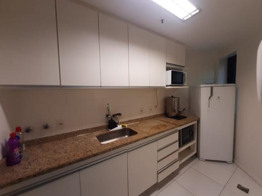 Andar, Savassi, 0 Quarto, 6 Vagas