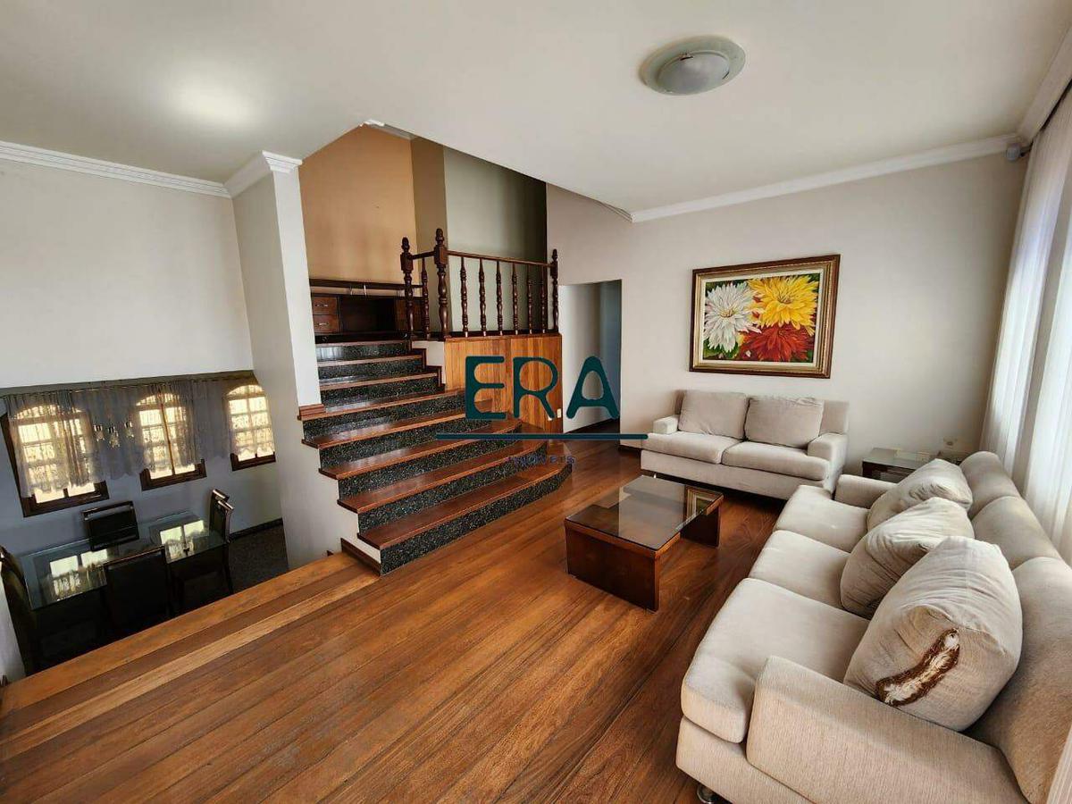 Casa, Santa Lúcia, 5 Quartos, 4 Vagas, 2 Suítes