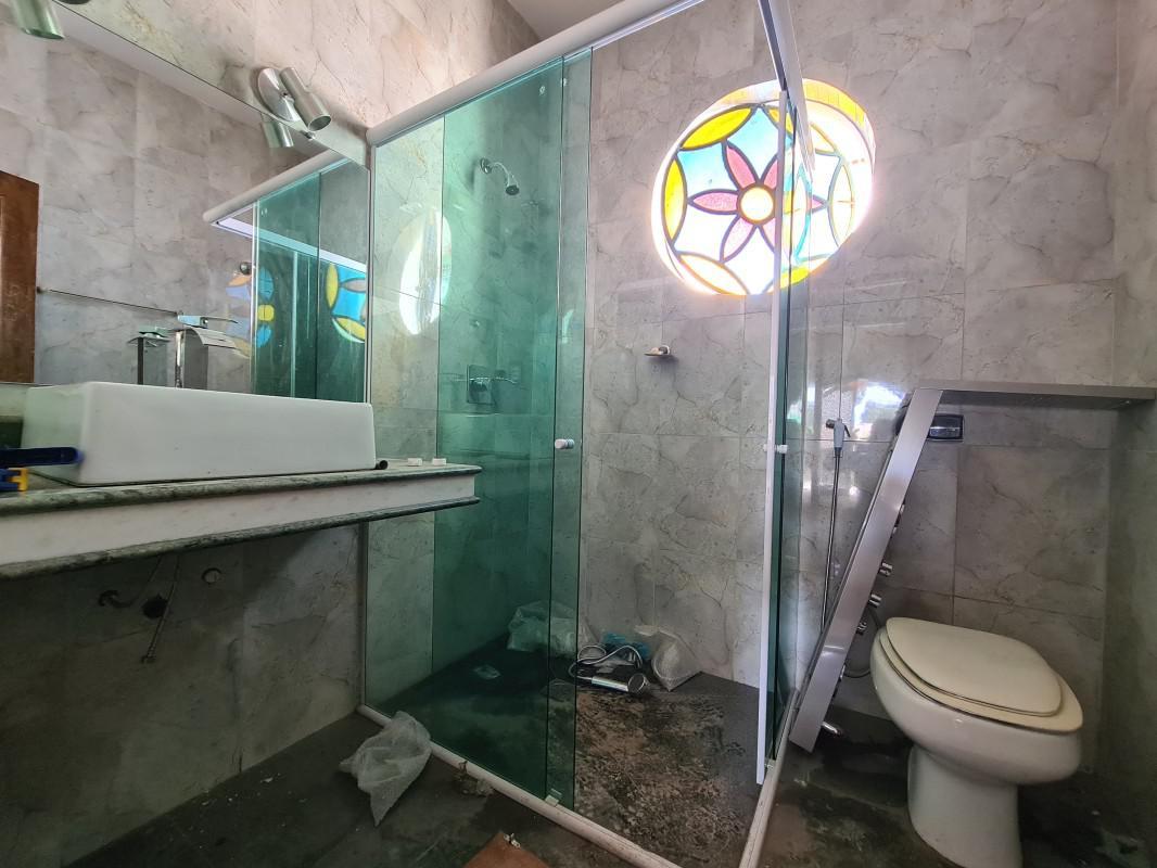 Casa, Gutierrez, 5 Quartos, 4 Vagas, 2 Suítes