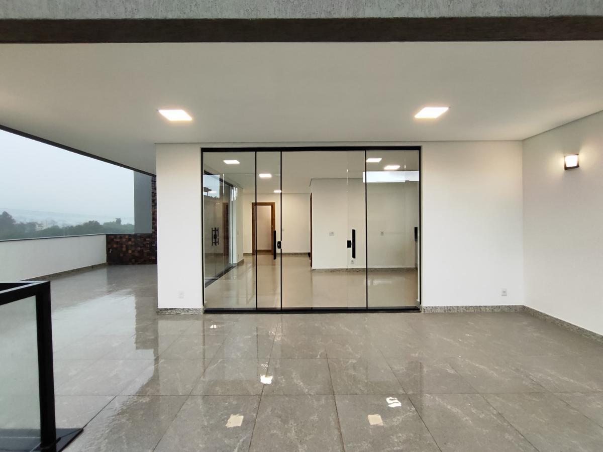 Casa, Alphaville Minas Gerais, 3 Quartos, 4 Vagas, 2 Suítes