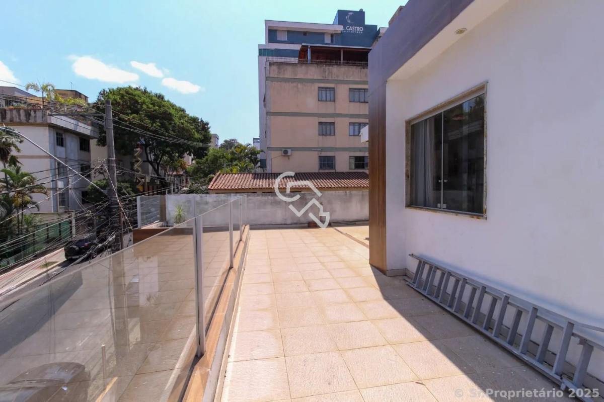 Casa, Horto, 6 Quartos, 2 Vagas, 5 Suítes