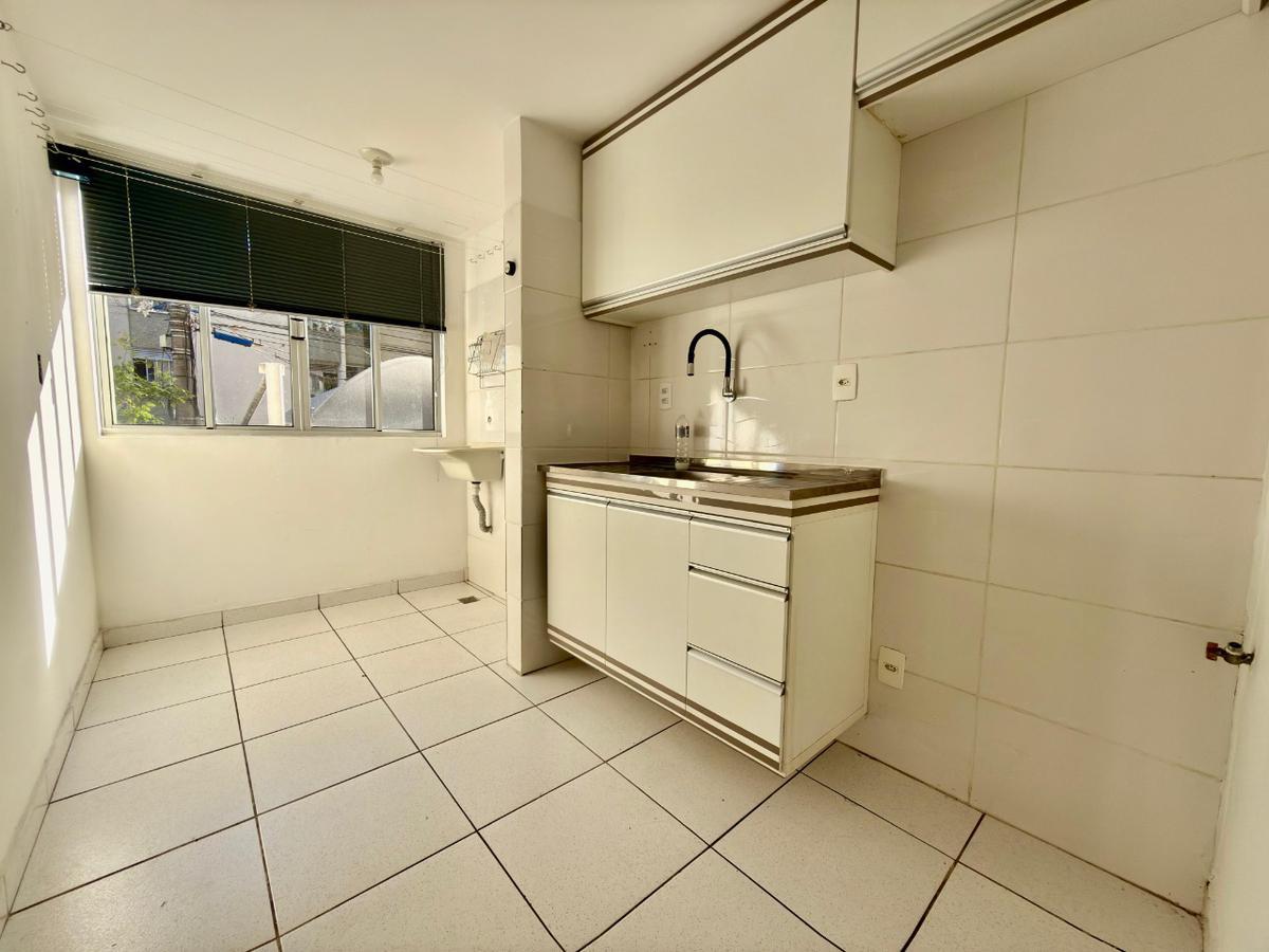Apartamento, Santa Mônica, 2 Quartos, 1 Vaga