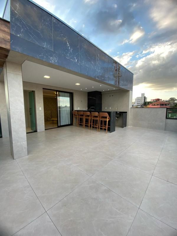 Cobertura, Industrial, 3 Quartos, 2 Vagas, 1 Suíte