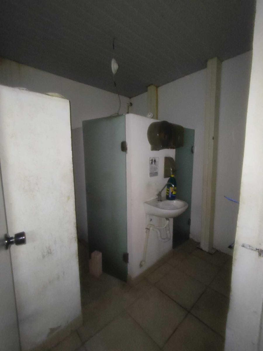 Galpão, Santa Terezinha, 0 Quarto, 10 Vagas