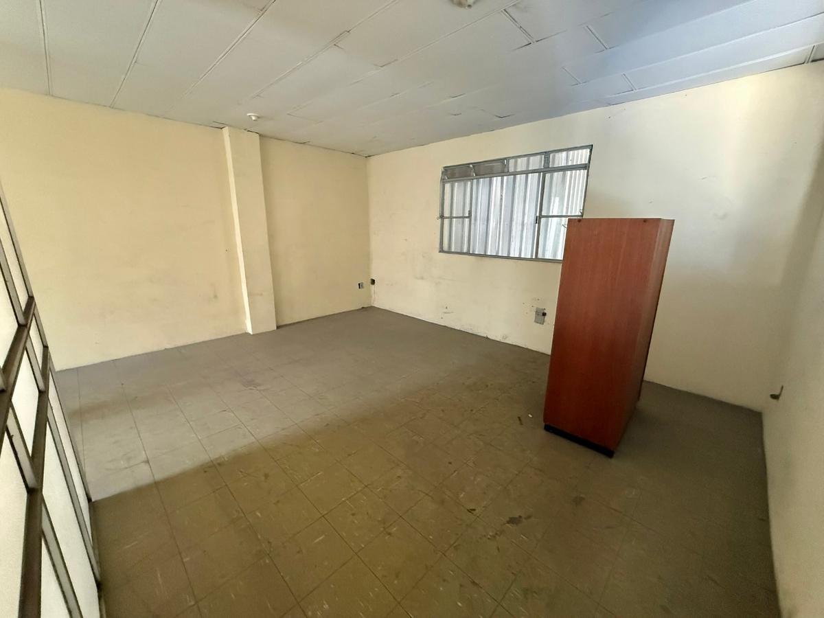 Galpão, São Francisco, 0 Quarto, 10 Vagas