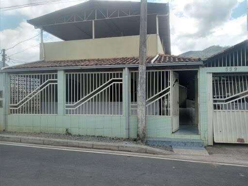 Casa, Centro, 4 Quartos, 3 Vagas, 1 Suíte