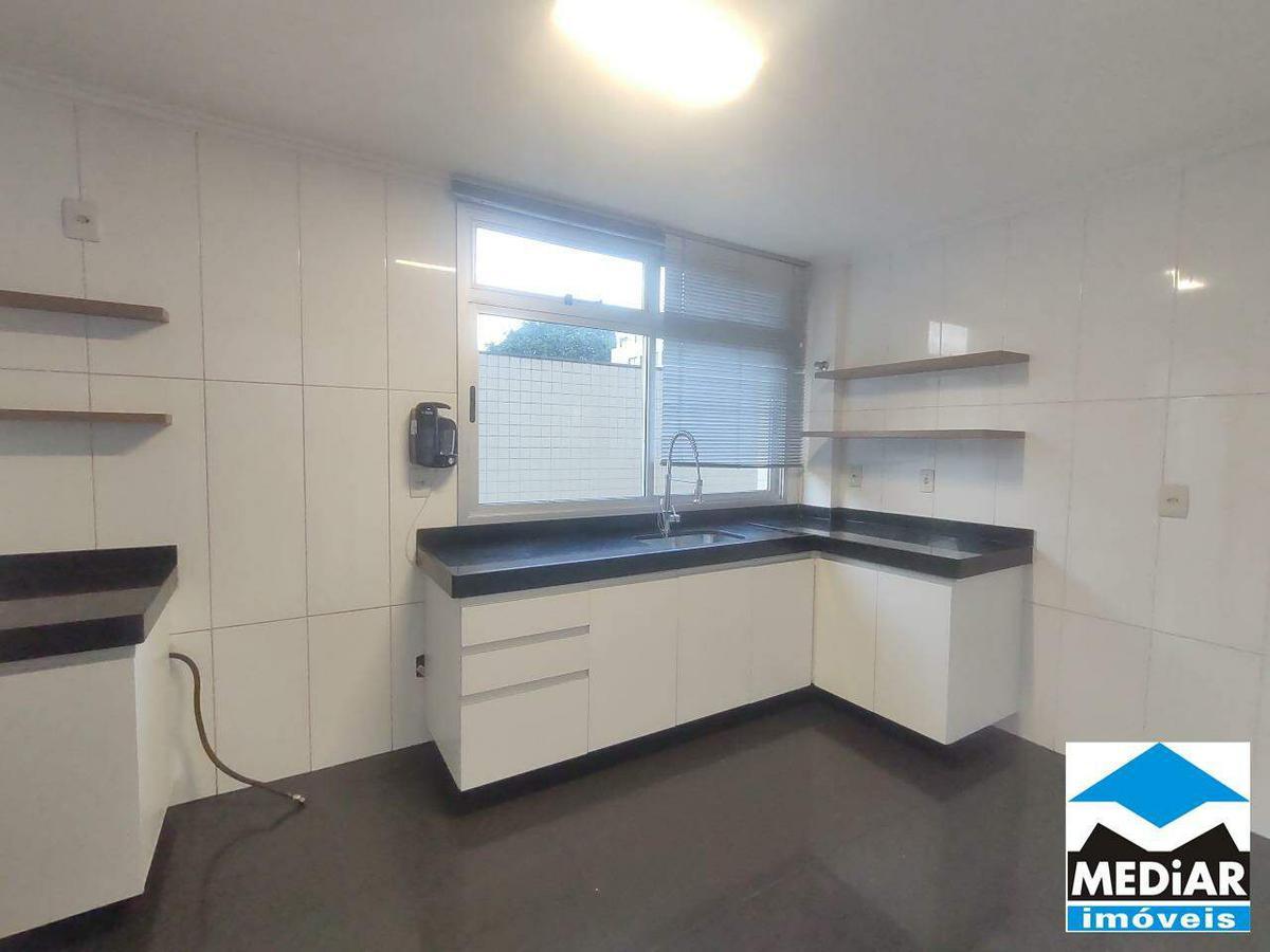 Apartamento, São José, 4 Quartos, 2 Vagas, 2 Suítes