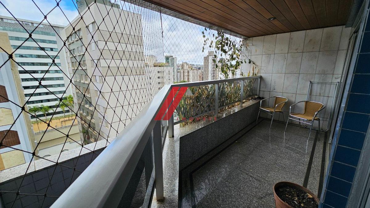 Cobertura, Funcionários, 4 Quartos, 4 Vagas, 1 Suíte