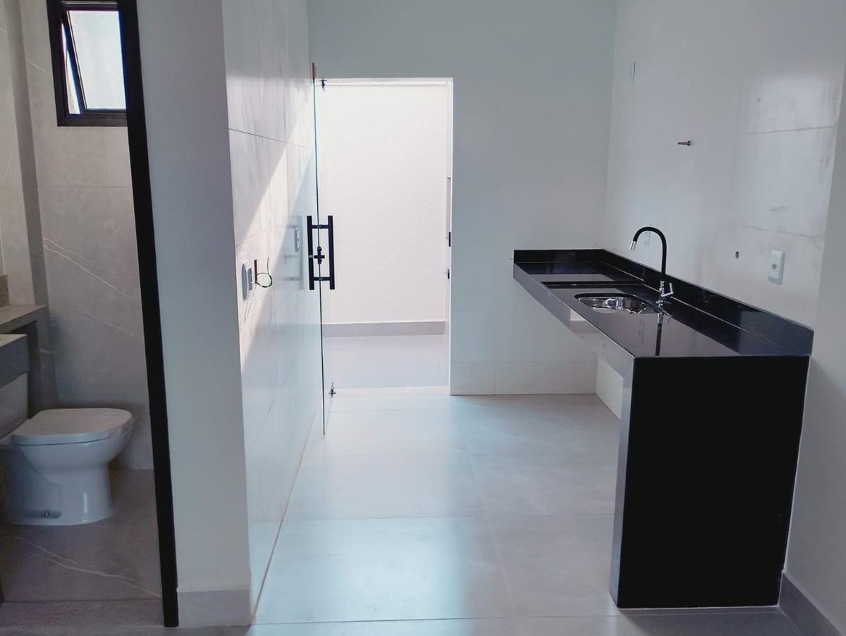 Casa, Planalto, 2 Quartos, 1 Vaga, 2 Suítes