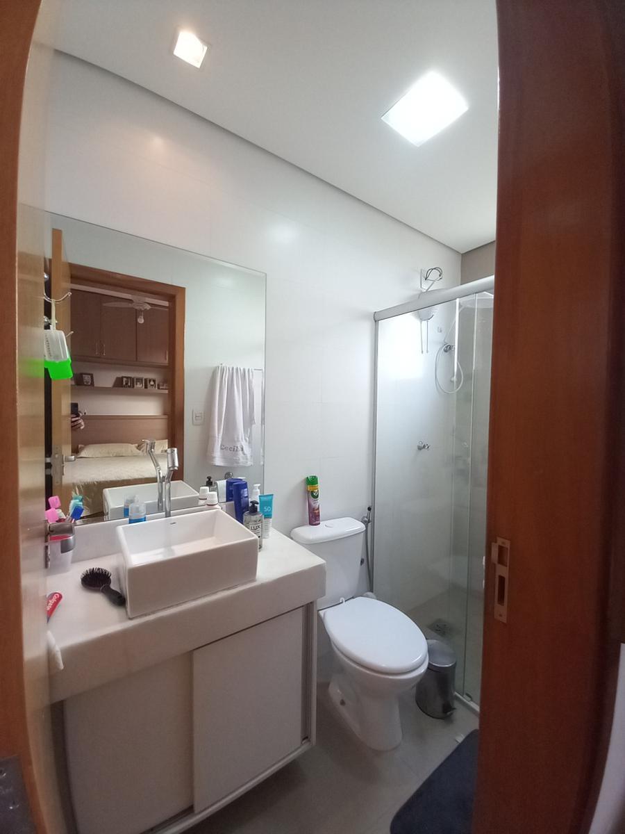 Apartamento, Barreiro, 3 Quartos, 2 Vagas, 1 Suíte