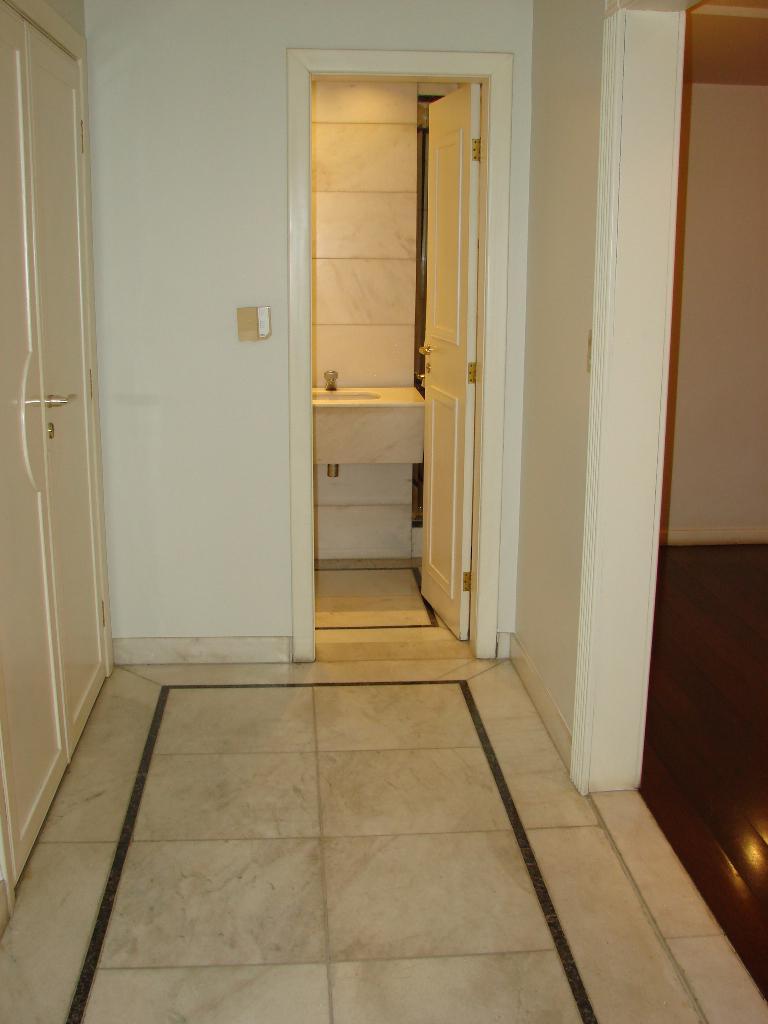 Apartamento, Funcionários, 4 Quartos, 3 Vagas, 2 Suítes