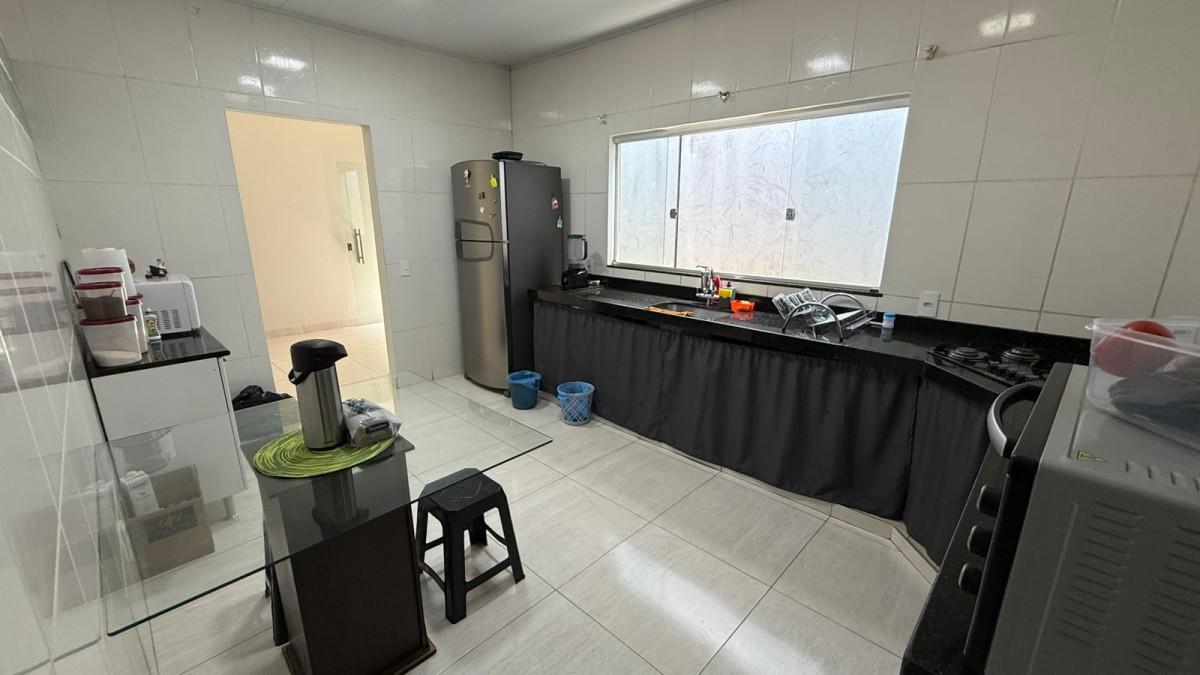 Casa, Masterville, 2 Quartos, 3 Vagas