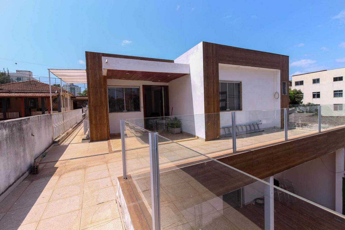 Casa, Horto, 6 Quartos, 2 Vagas, 5 Suítes