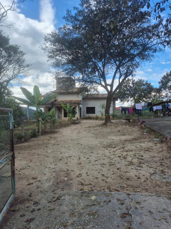 Fazenda, Vianópolis, 4 Quartos, 10 Vagas, 3 Suítes