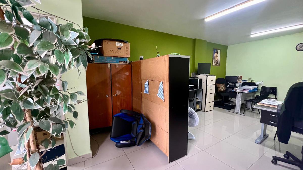 Sala, Centro, 0 Quarto, 1 Vaga