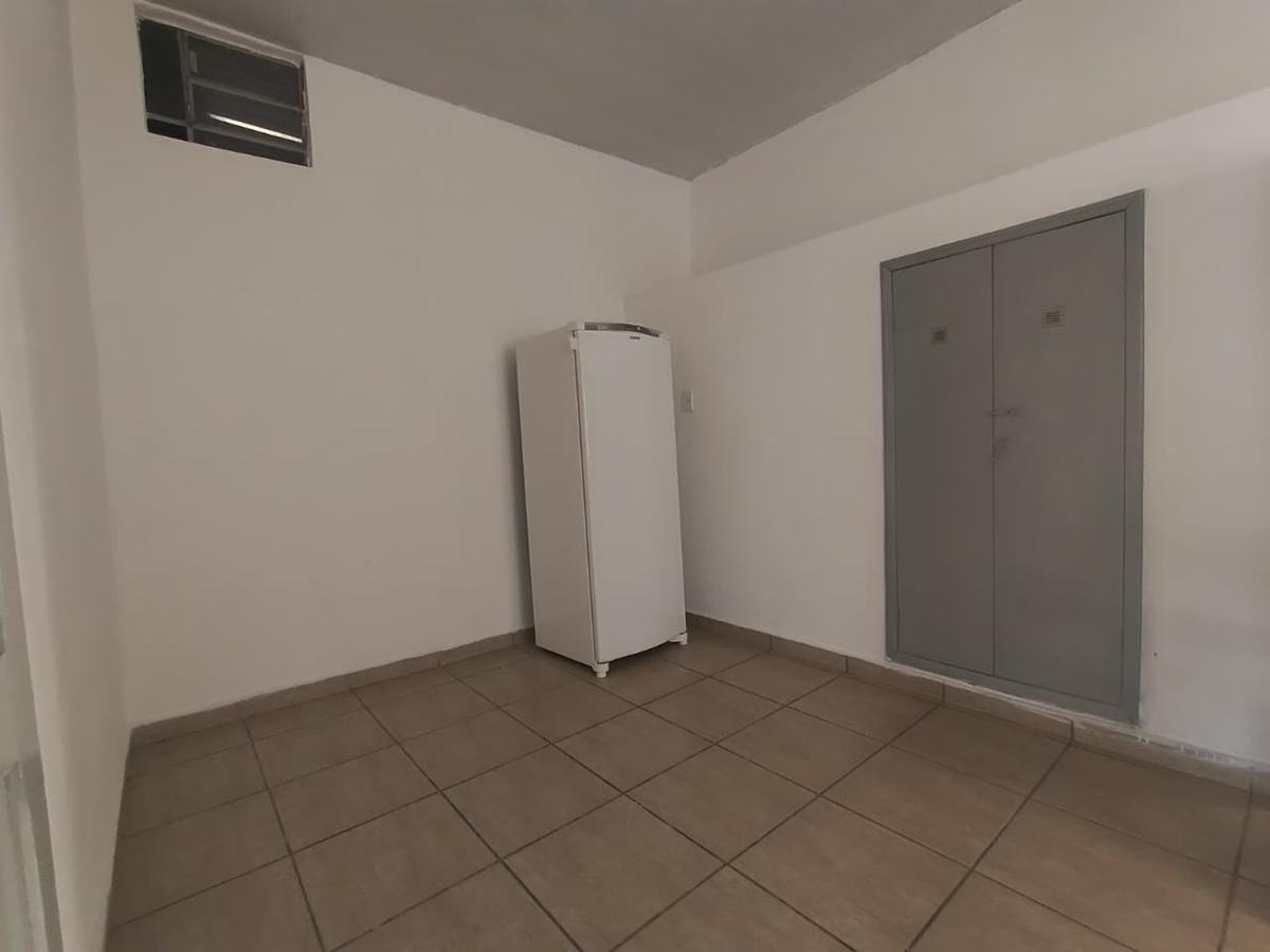 Casa, Centro, 4 Quartos, 0 Vaga