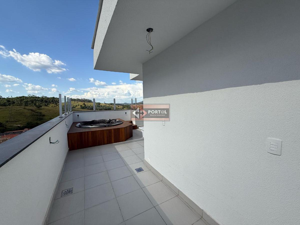 Cobertura, Novo Horizonte, 3 Quartos, 2 Vagas, 2 Suítes