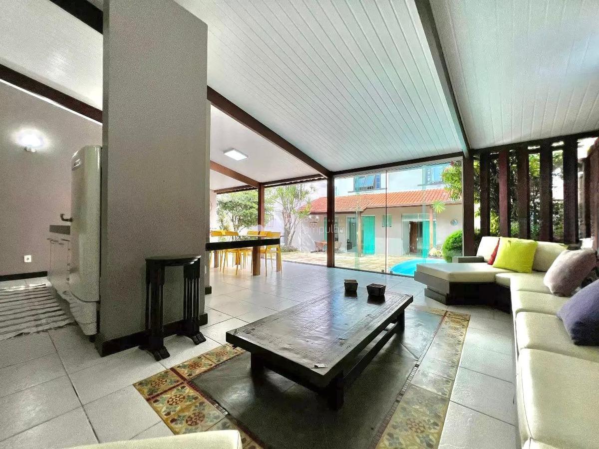 Casa, Itapoã, 5 Quartos, 3 Vagas, 2 Suítes