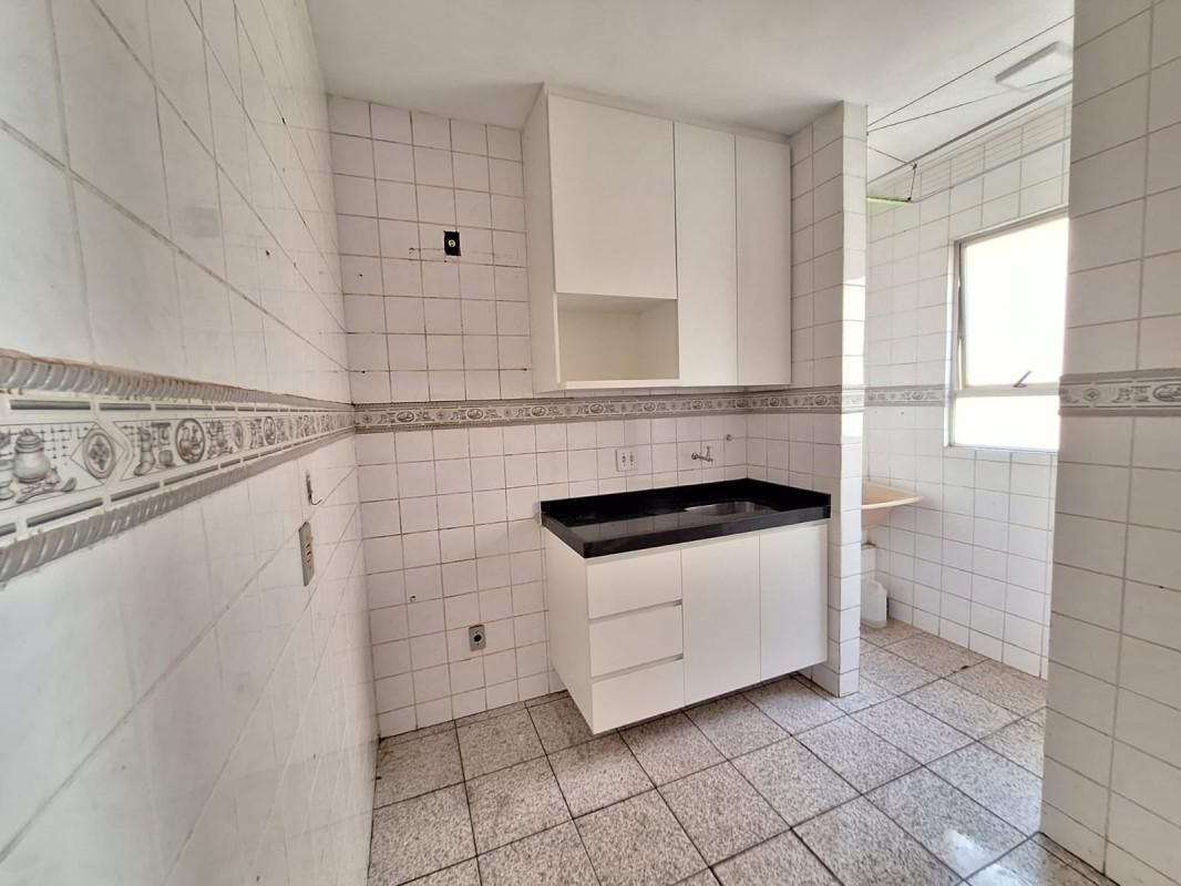 Apartamento, Sagrada Família, 2 Quartos, 1 Vaga, 1 Suíte
