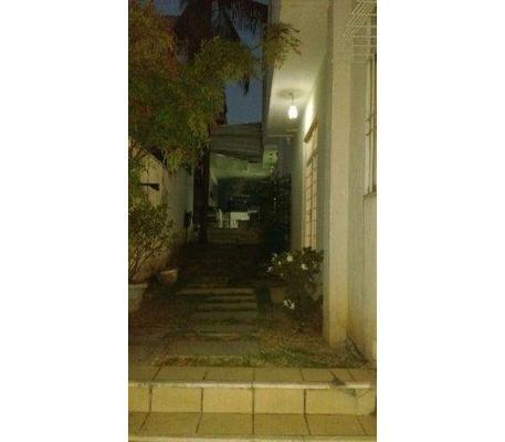 Casa, Castelo, 3 Quartos, 3 Vagas, 1 Suíte