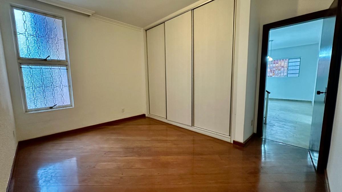 Casa, Itapoã, 5 Quartos, 5 Vagas, 2 Suítes