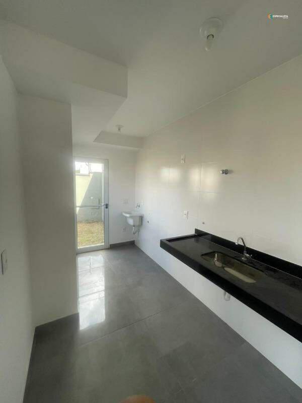 Casa, Novo Centro, 2 Quartos, 1 Vaga, 1 Suíte