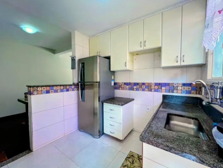 Casa, Castelo, 3 Quartos, 2 Vagas, 1 Suíte