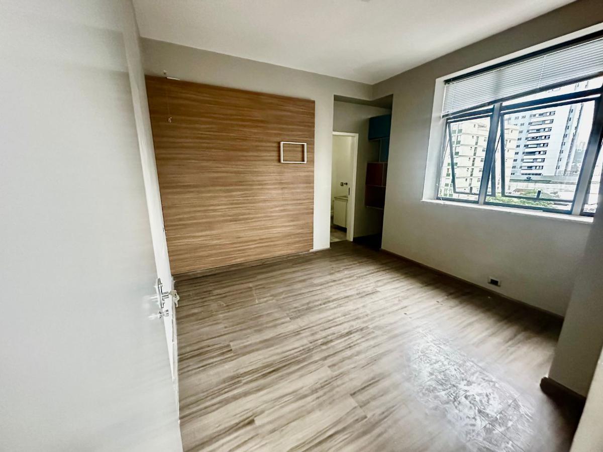 Sala, Lourdes, 1 Vaga