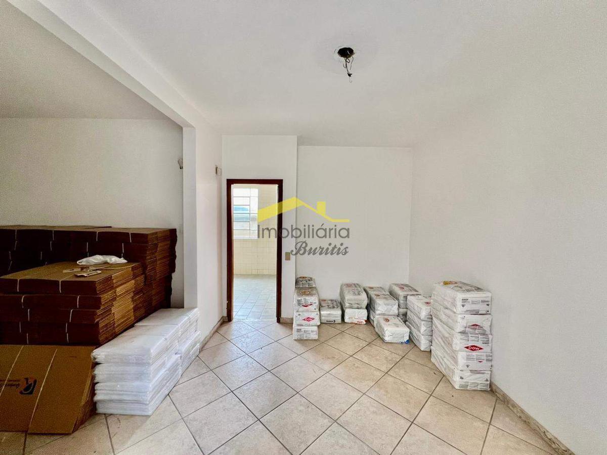 Casa, Jardim América, 3 Quartos, 3 Vagas, 1 Suíte