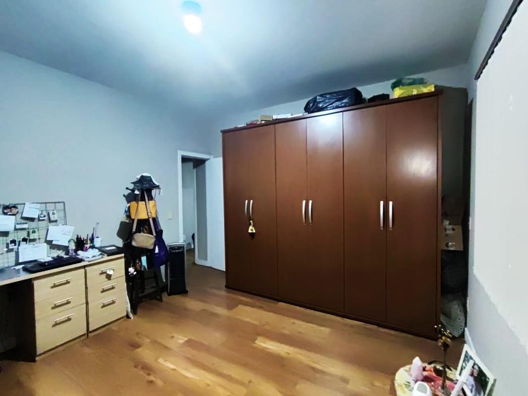 Casa, Europa, 8 Quartos, 3 Vagas, 2 Suítes