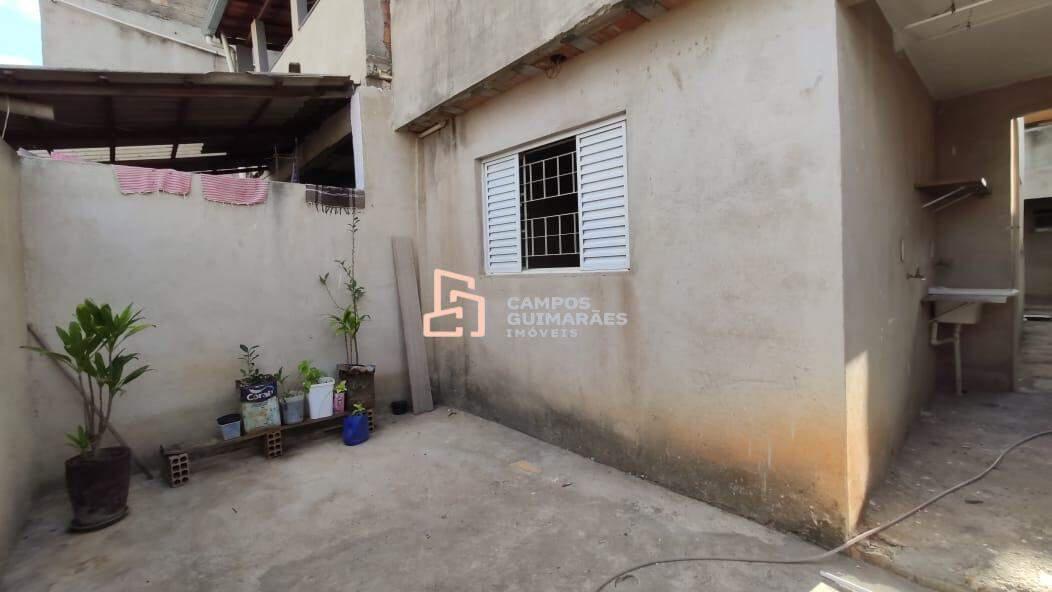 Casa, Oitis, 3 Quartos, 1 Vaga, 1 Suíte