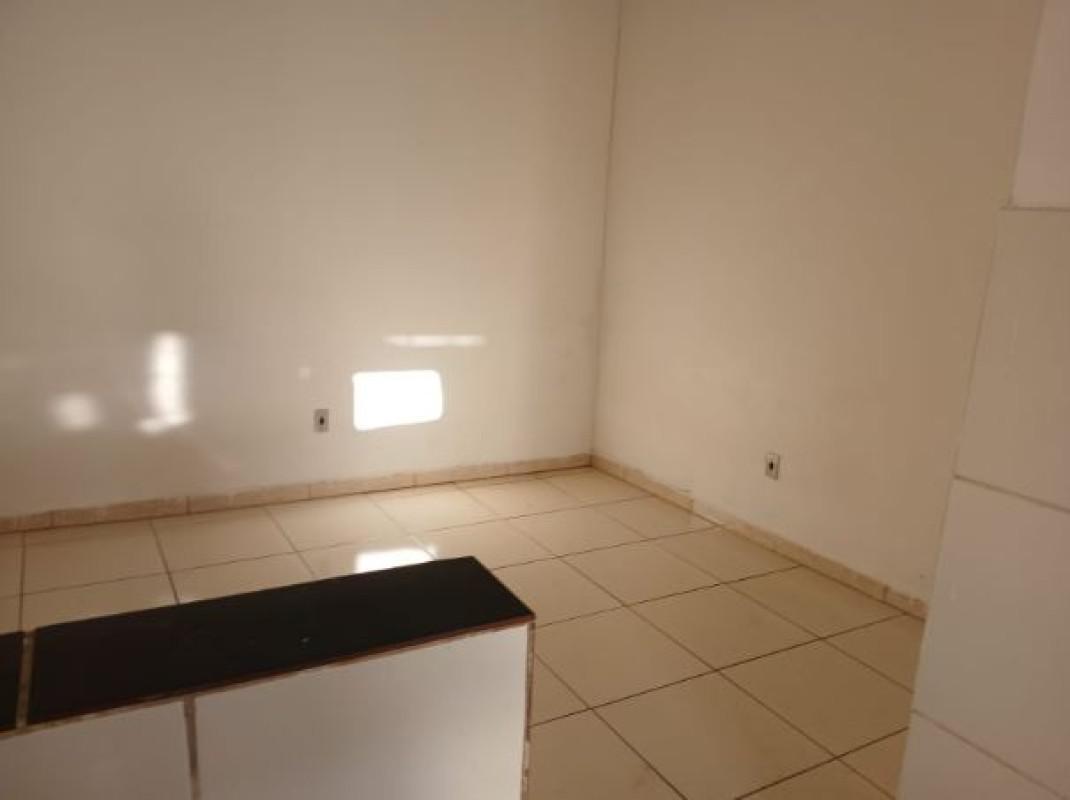 Casa, Jardim Guanabara, 1 Quarto, 0 Vaga