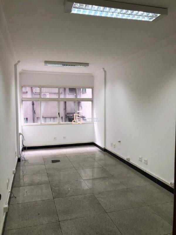 Sala, Centro