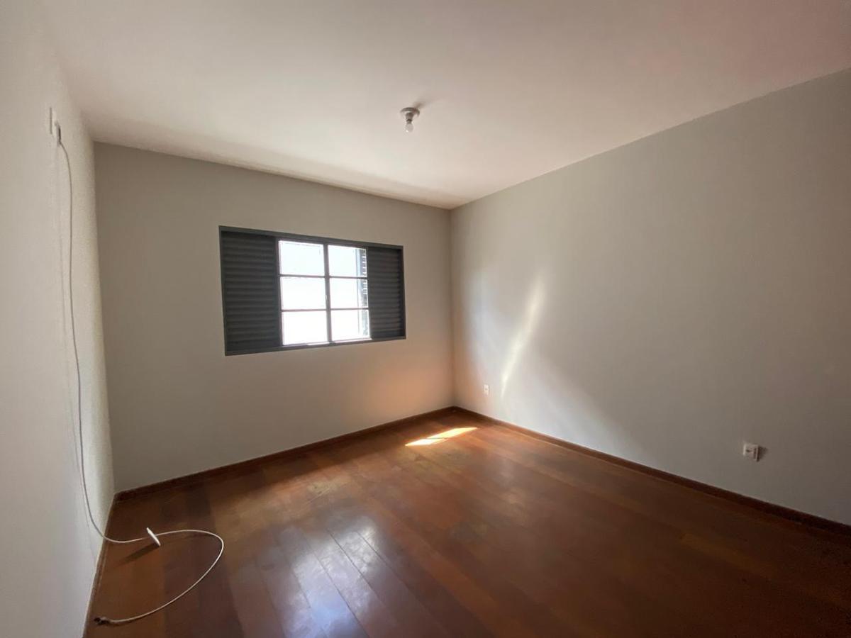 Casa, Alípio de Melo, 4 Quartos, 4 Vagas, 1 Suíte