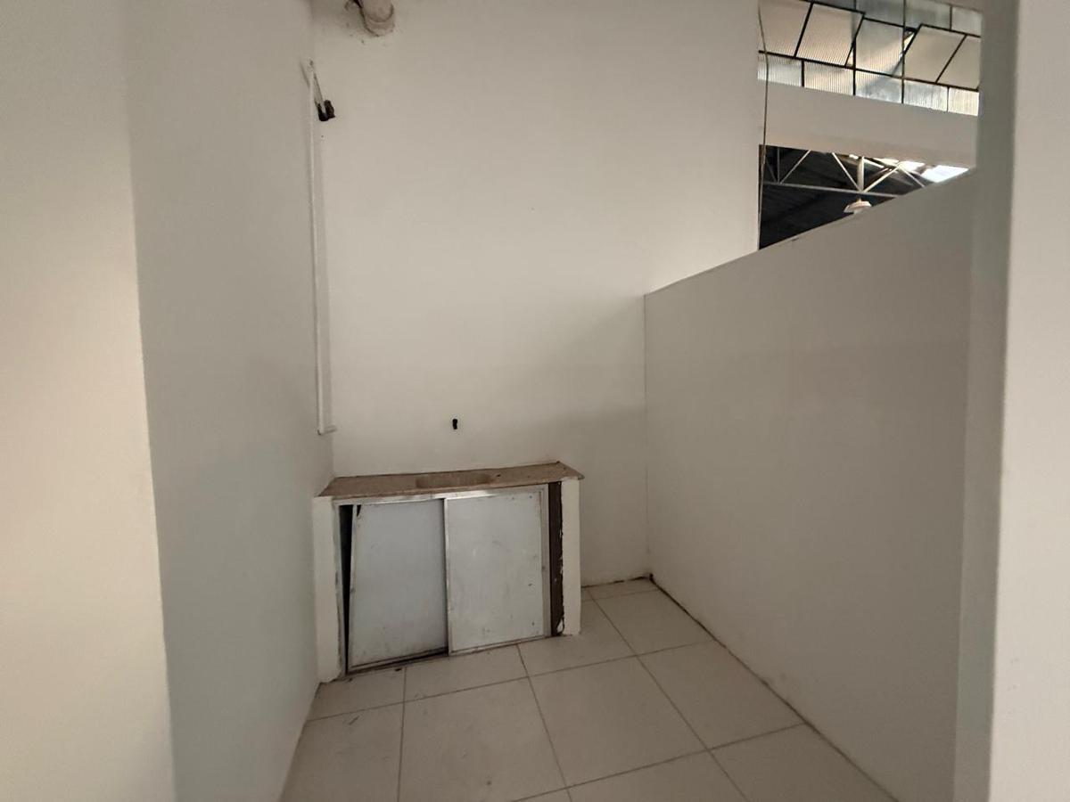 Galpão, Santa Cruz, 0 Quarto, 0 Vaga