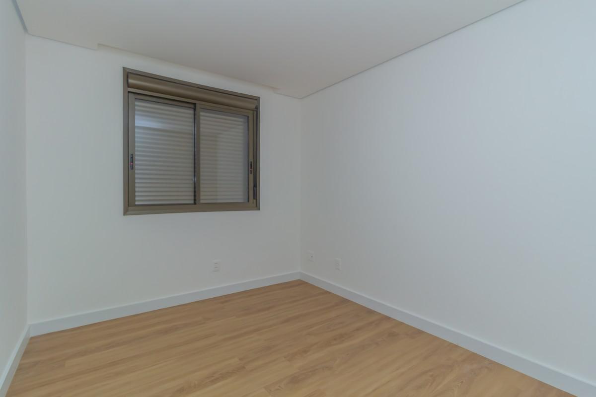 Cobertura, Serra, 3 Quartos, 2 Vagas, 1 Suíte