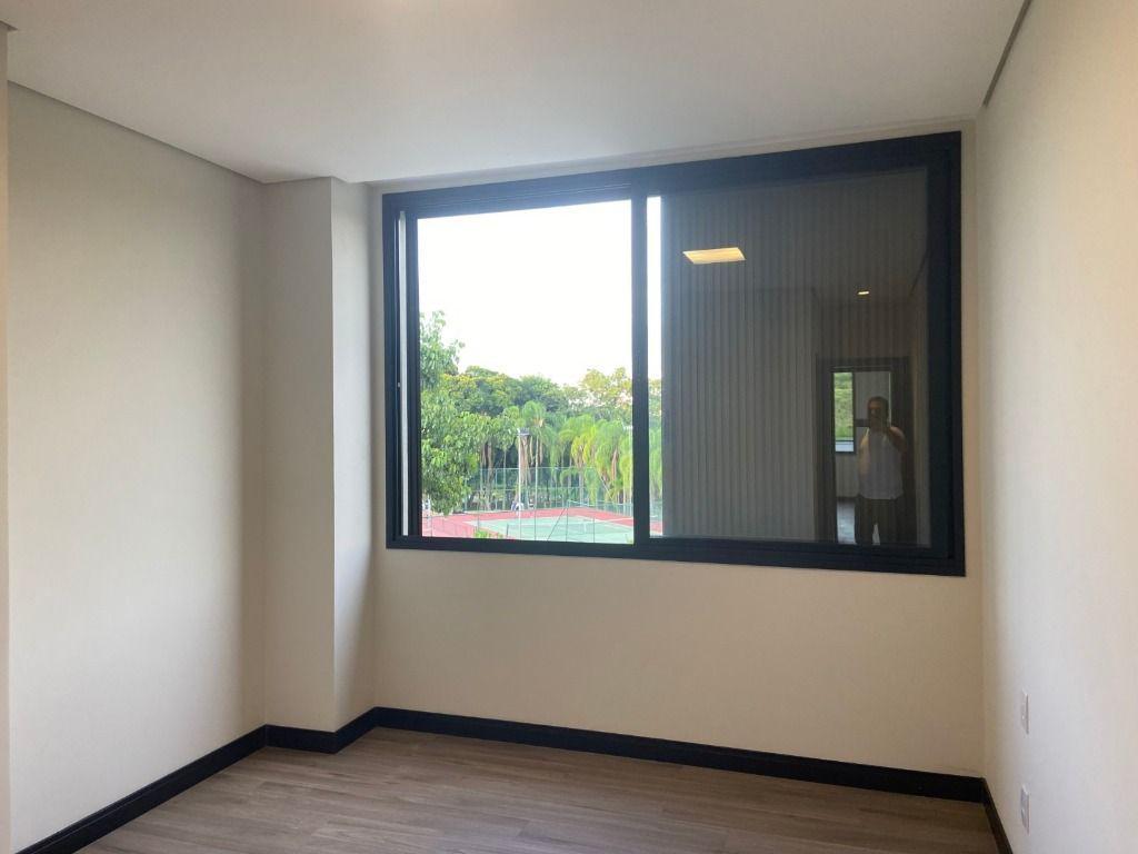 Casa, Condomínio Alphaville, 4 Quartos, 4 Vagas, 4 Suítes