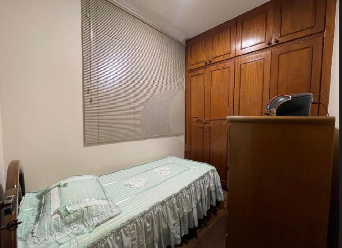Casa, Milionários, 3 Quartos, 8 Vagas, 1 Suíte