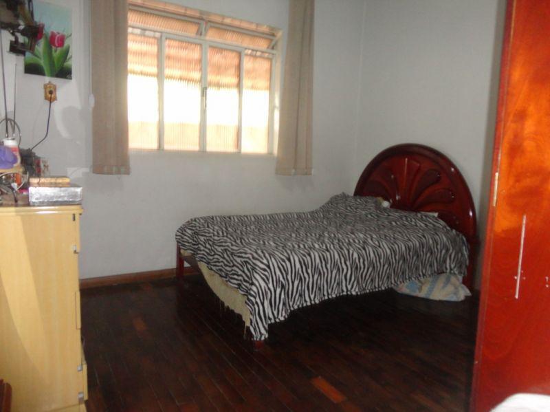 Casa, Novo Glória, 4 Quartos, 3 Vagas, 1 Suíte