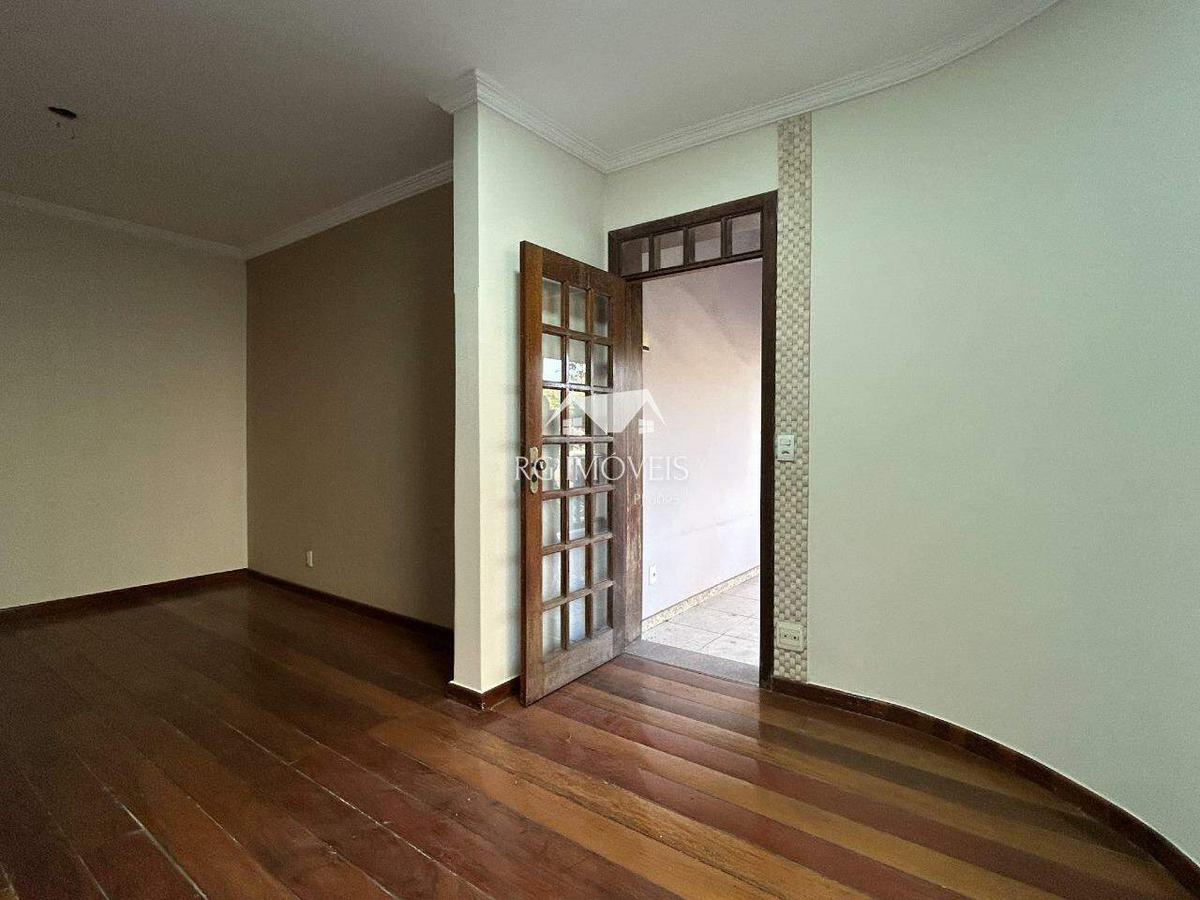 Casa, Tirol, 4 Quartos, 4 Vagas, 2 Suítes