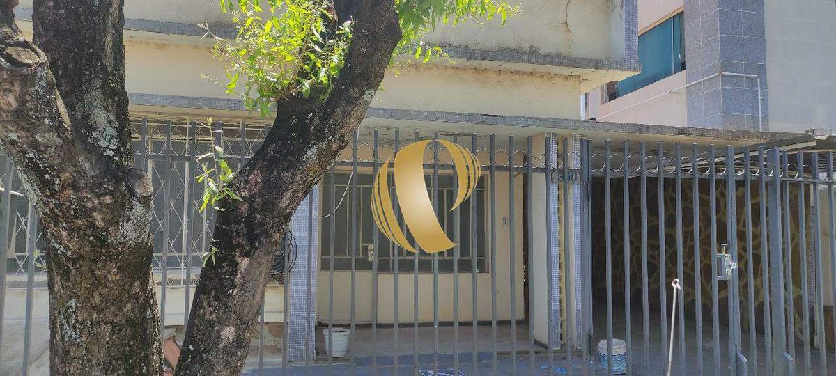 Casa, Centro, 4 Quartos, 2 Vagas, 1 Suíte