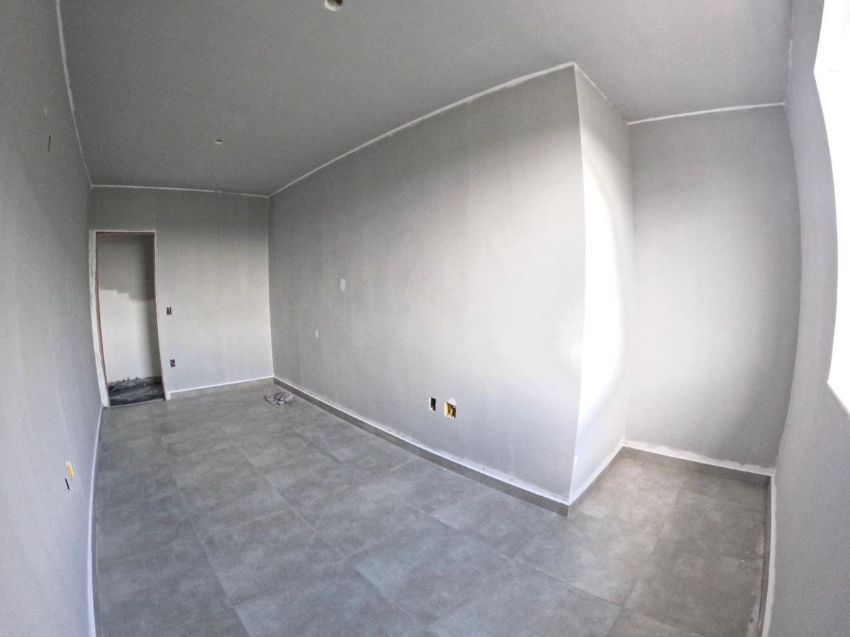 Casa, Cabral, 3 Quartos, 2 Vagas, 1 Suíte